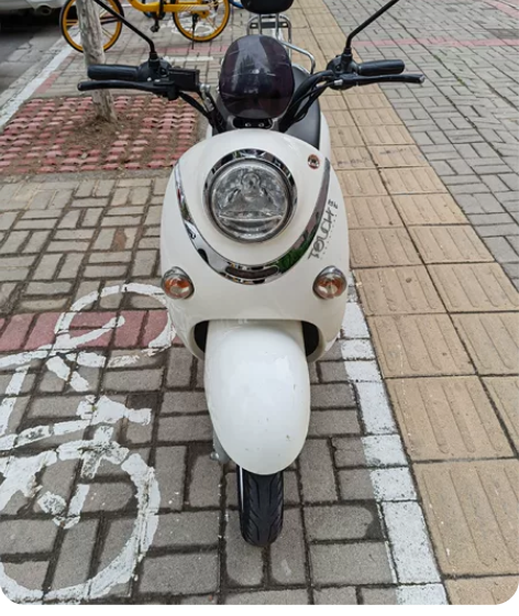 闲置小龟电动车低价转让，五个电池充满电跑四...