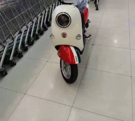 雅迪欧曼电动车 前后真空轮胎 前碟刹后鼓刹...