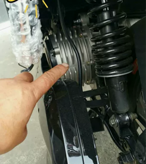 全新 自充电增程式电动车，油电混合使用边骑...