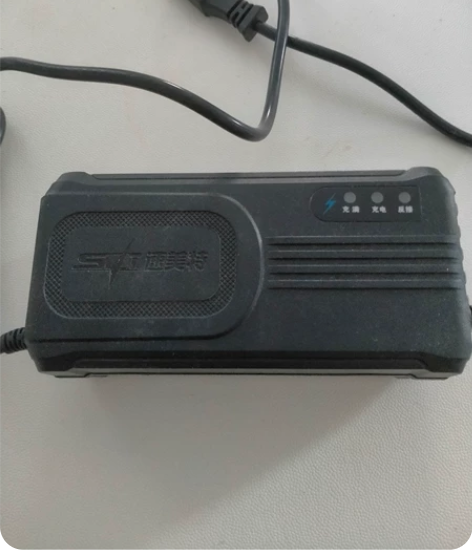 速美特品牌电瓶车充电器，全新没有包装了，有...