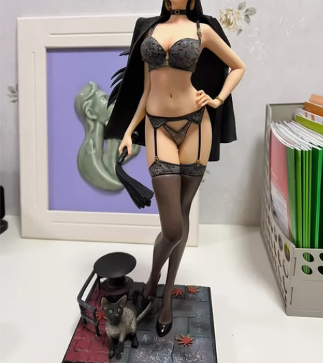 海贼王女帝优质手办，有需要的联系我 感兴趣...