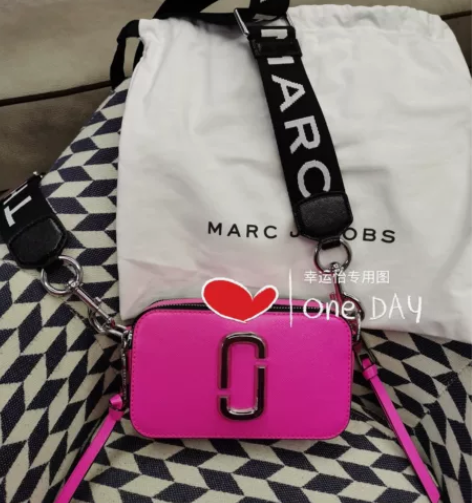 Marc Jacobs 相机包   全新 ...