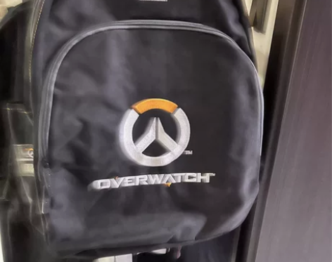 守望先锋背包 暴雪天猫旗舰店购入 买回来从...