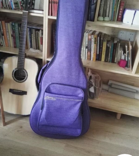 吉他包几乎全新,41寸,出有缘人。闲置物品...