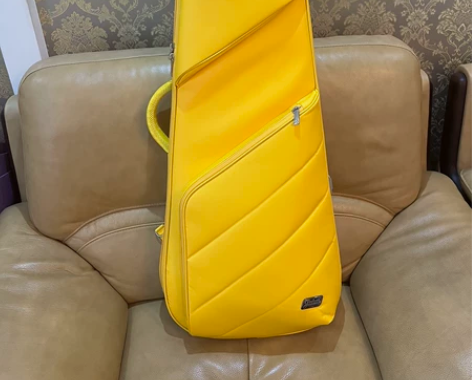 电吉他包 全新 刀型黄色款 很轻便 防水防...