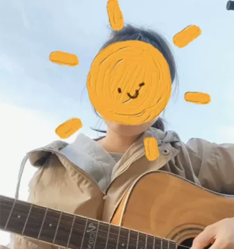 一把有颜值又有音色的吉他，用的是马丁黄铜弦...