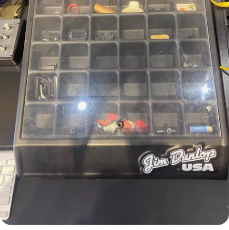 邓禄普拨片盒 绝版产品 感兴趣的话点“我想...