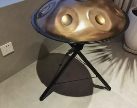 九音手碟，成色如图，架子染黑，送全新手碟包...