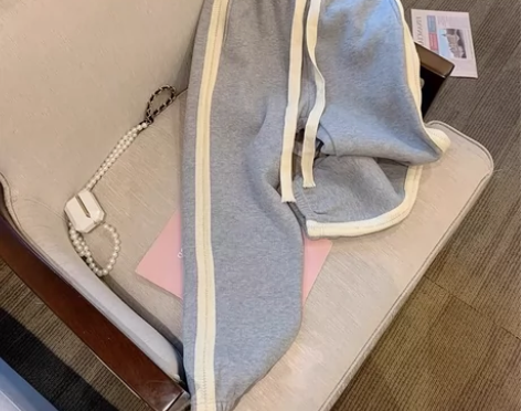 品牌女装灰色运动休闲裤女秋冬加厚宽松显瘦阔...