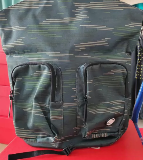 全新正品！李宁反伍篮球系列男女斜挎包，休闲...