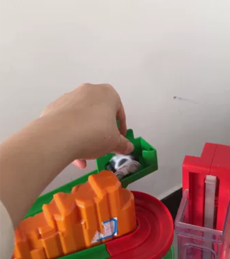 儿童小火车益智轨道车停车场汽车闯关大冒险 ...