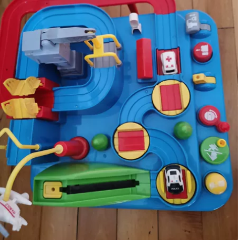 宝宝益智力动脑小火车轨道车汽车闯关大冒险儿...