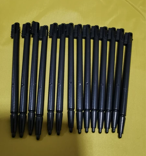 全新NDS游戏机笔，一个2元，不包邮哦。都...