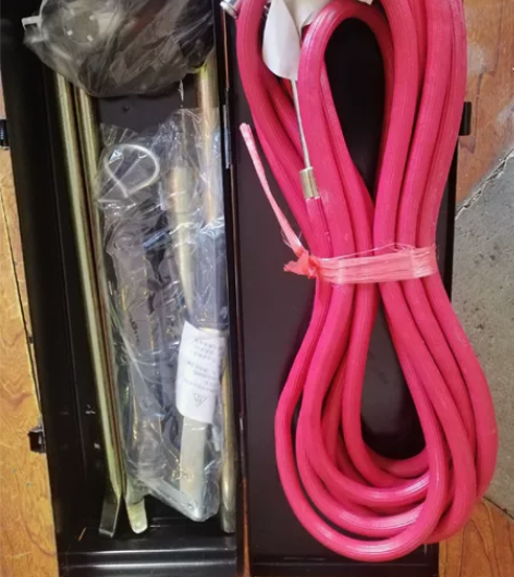 金龙和宇通校车的随车工具，三套全新的没使用...