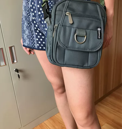 绿色小挎包单肩包运动包男女通用一个国外的b...