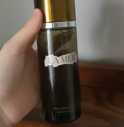 海蓝之谜精粹水 感兴趣的话点“我想要”和我...