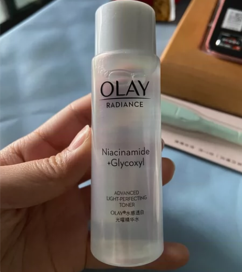 京东买水乳套盒送的 全新 50ml 感兴趣...