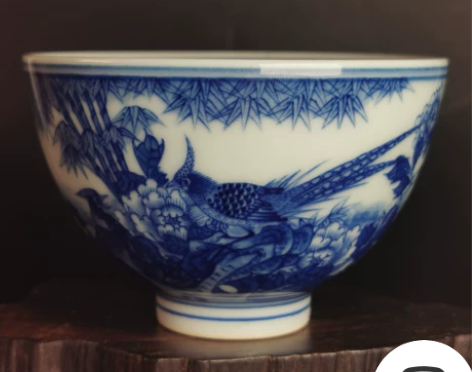 柴窑 青花 锦上添花 杯 饰以芙蓉锦鸡，取...