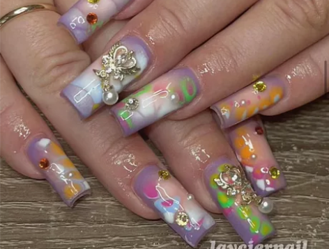 ?辣妹y2k? ?纯手工定制手绘穿戴美甲?...