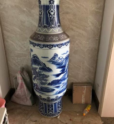 1米8的大花瓶(一个),4000多买的,现...