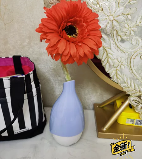 玉净瓶净化器，有数据线，可以放办公桌上，电...