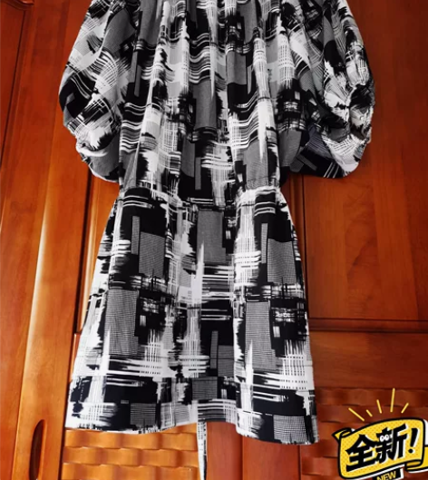 低价卖了,没穿,闲置 感兴趣的话点“我想要...