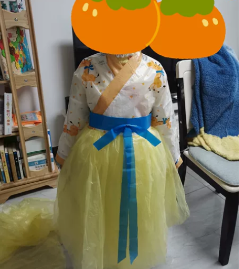 DIY服装设计变废为宝环保材料走秀服演出服...