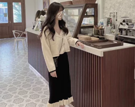 杨娃娃定制，黑针织鱼尾裙，s码，全新 感兴...