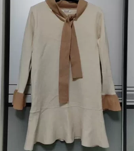 9成新微瑕系蝴蝶结款喇叭袖针织鱼尾毛衣裙 ...