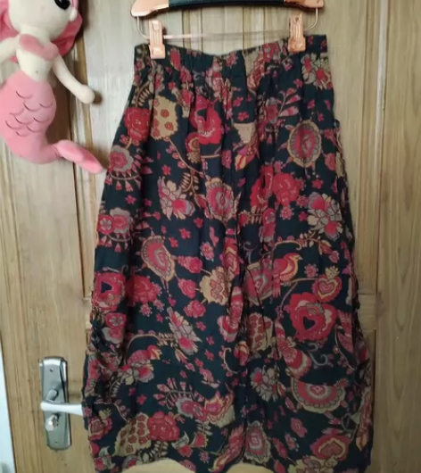 秋冬棉制花苞裙，均码 感兴趣的话点“我想要...