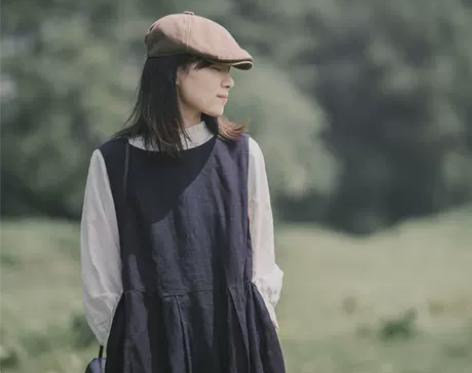 ?日系裙子背心连衣裙棉麻森林系学院风藏青色...