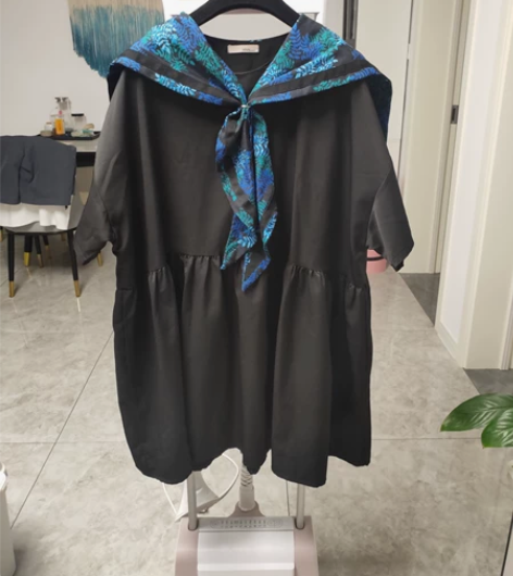 娃娃版连衣裙一般身材都能穿，披肩是一体的，...