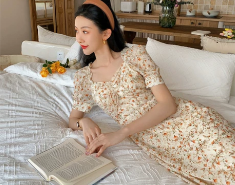 ?连衣裙，复古文艺风 感兴趣的话点“我想要...