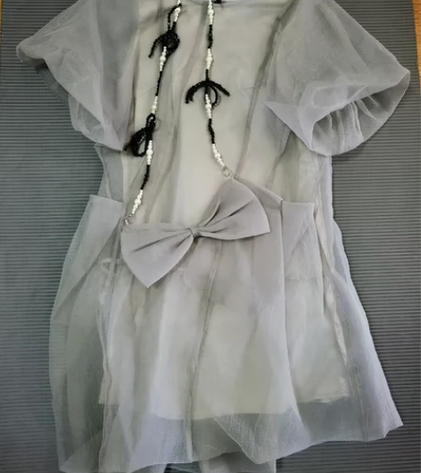 灰色，公主风短裙，仅水洗过，一次未穿过 感...