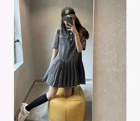 学院风连衣裙灰色均码胸围50cm 感兴趣的...