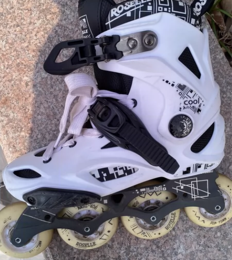 洛神轮滑鞋 大学体育课 35码 平花鞋 儿...