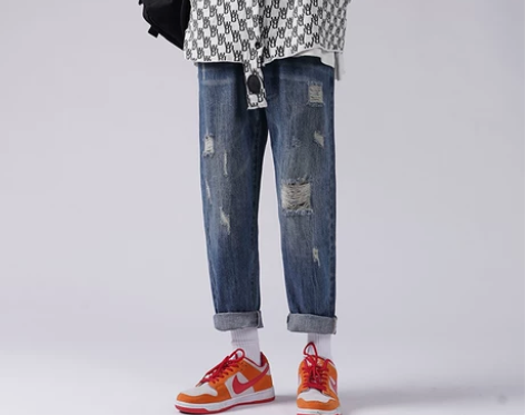 牛仔蓝色夏季薄款破洞牛仔裤男潮破直筒宽松潮...