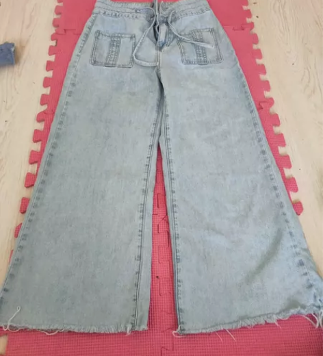 九分微喇裤女春季牛仔裤显瘦阔腿超火的裤子黑...