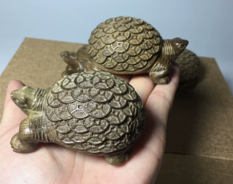 金钱龟，阴沉金丝楠木，金丝楠乌木，精雕细磨...
