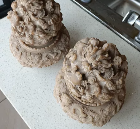 一对盘龙玉雕。省内包邮。 感兴趣的话点“我...