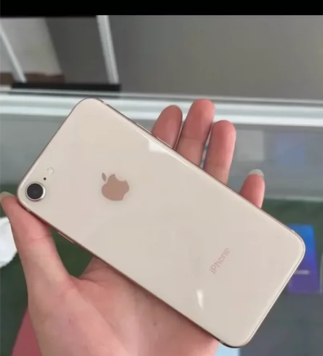 苹果8 一切全原 没任何问题 需要的可以来...