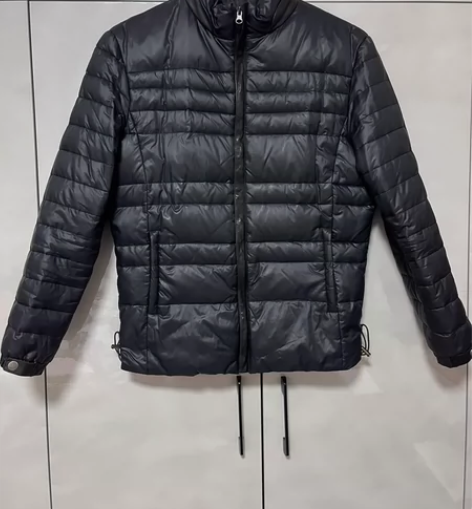 整体很新的出口日本的品质男士羽绒服，不跑绒...