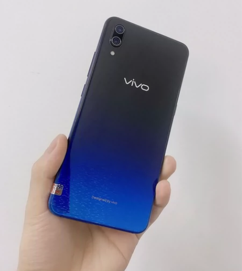 vivo  X23幻彩版，国行6+128G...