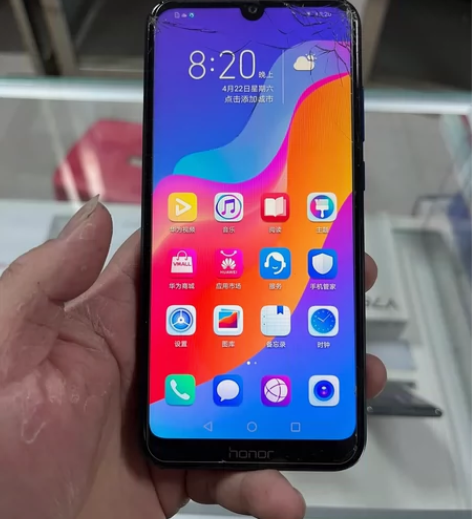 荣耀畅玩8A 内存3+64国行 直接插卡使...