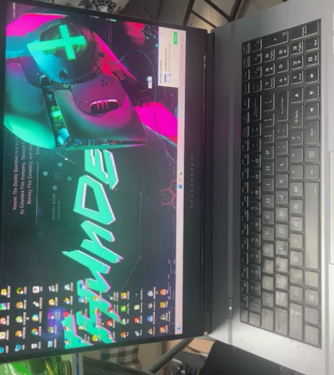 雷神911plus游戏本  外加耳机鼠标原...