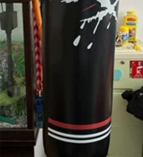 拳击沙袋，成人儿童都可用，立式吸盘可注水。...