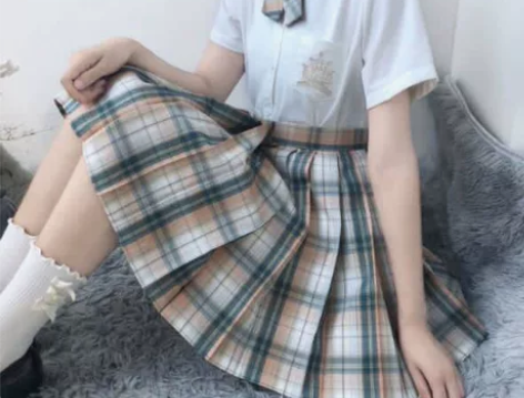 两条jk群，买了没穿过， 感兴趣的话点“我...