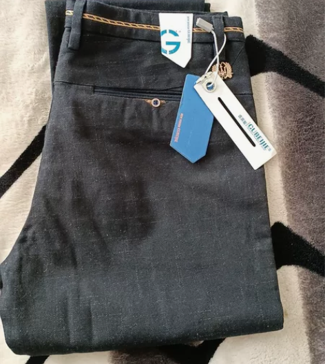男士裤（修身版），有吊牌全新，品牌如图所示...