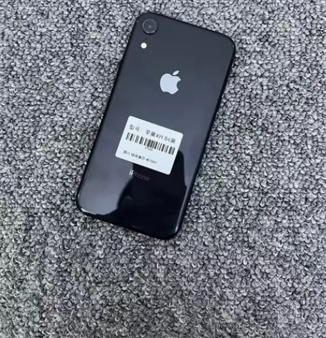 苹果XR 64G黑色，国行纯原装，边框稍微...