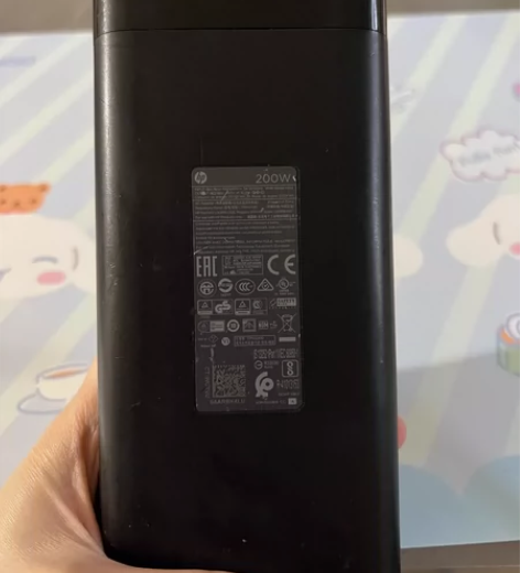 惠普200W原装电源适配器  输出：19....